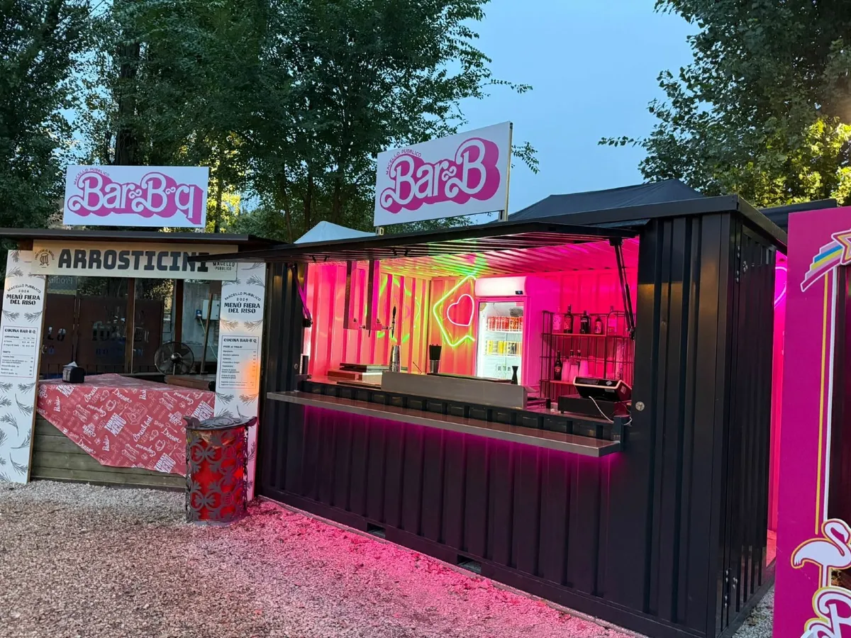 Fully Built Bar Container – Low Price and Ready! - Image 2