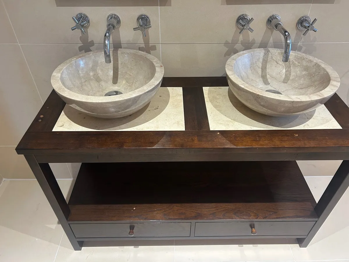 Bathroom Unit - Image 2