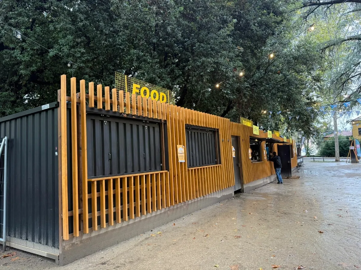 Modern Bar Container – Great for Businesses! - Image 3