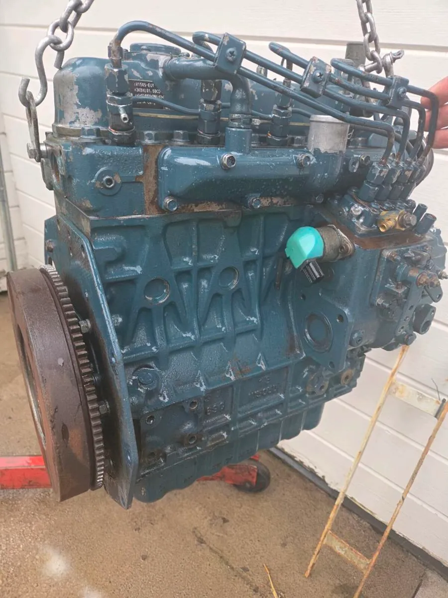 Kubota V1505 4 cylinder diesel engine - Image 1