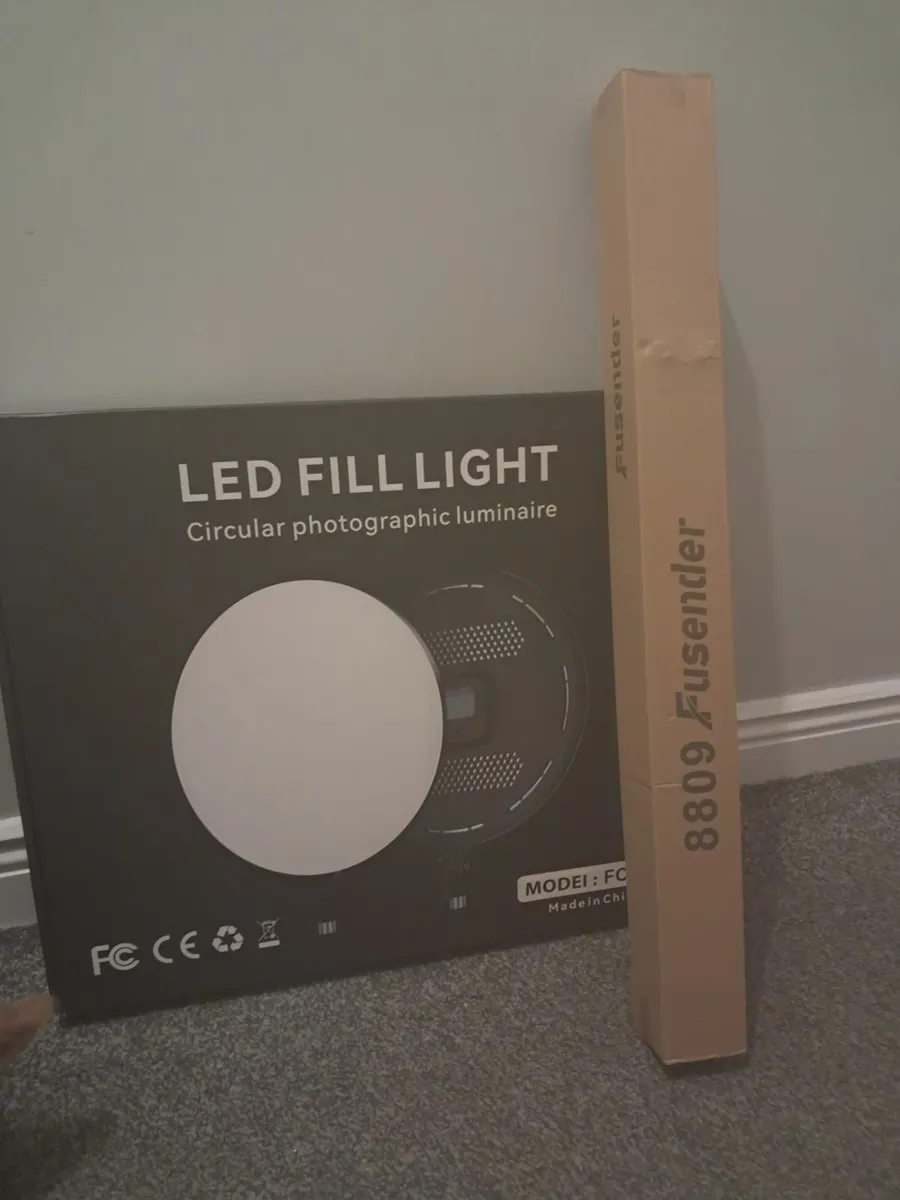 18in led circular photographic light with Stand