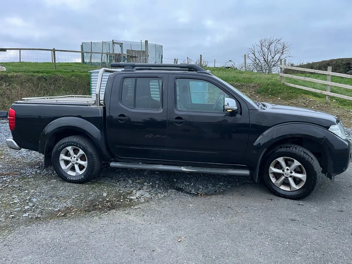 Nissan Navara Tekna - Image 1