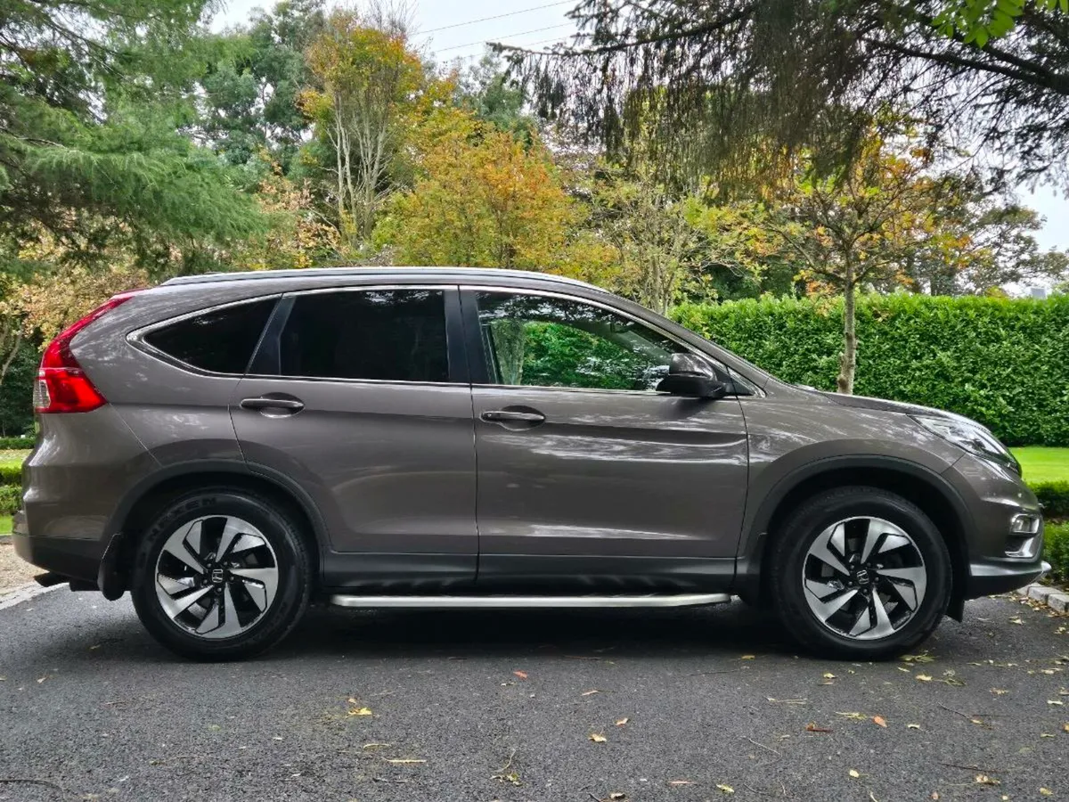 2017 Honda CR-V EX Auto AWD - with only 40k Miles - Image 4