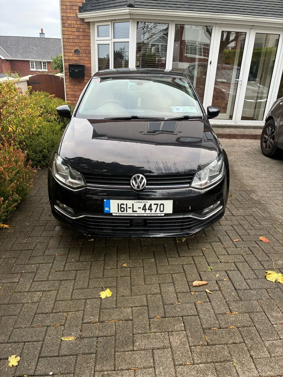 2016 Volkswagen Polo (Black) - Image 2
