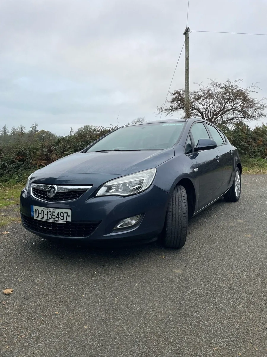 Vauxhall/Opel Astra LOW MILEAGE - Image 2