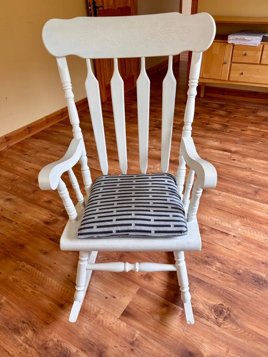 Rocking chair