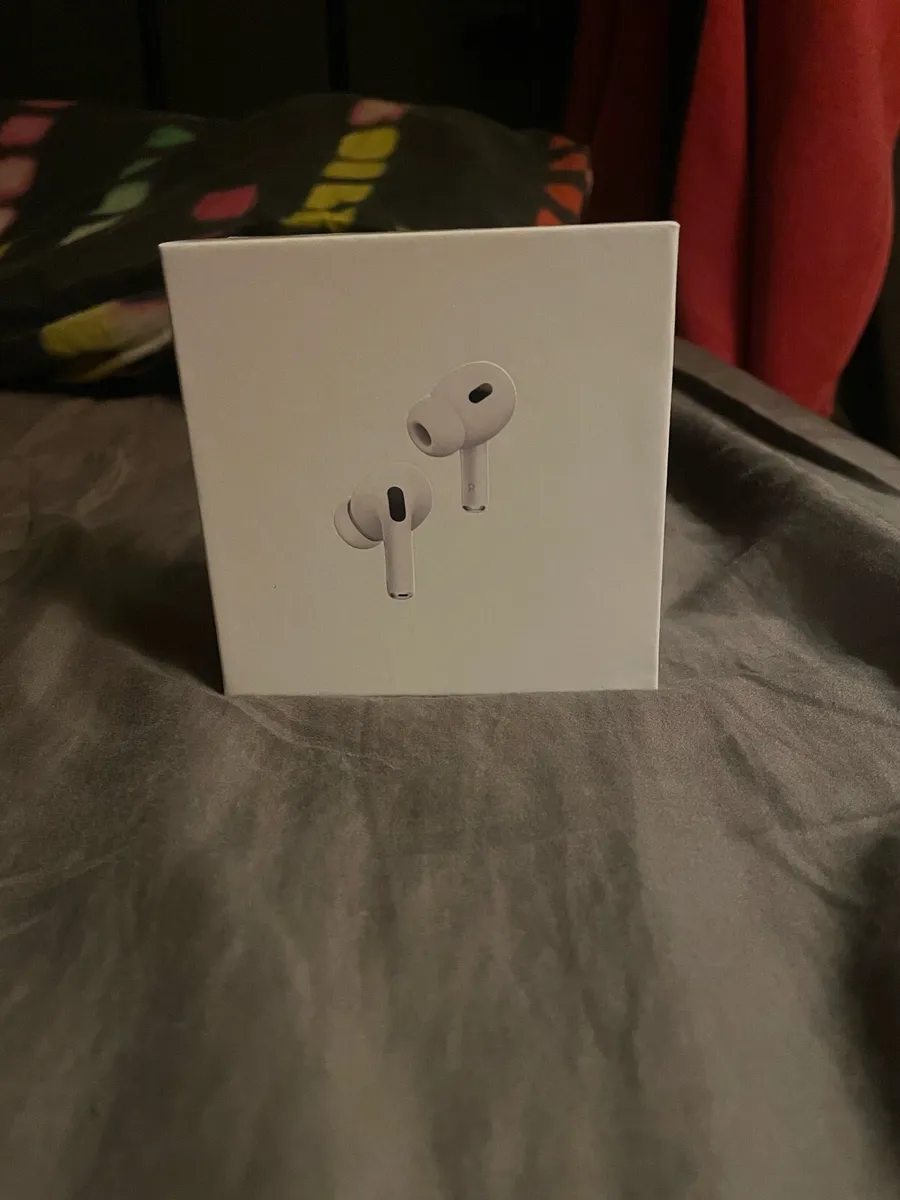 AirPods Pro (2nd gen) - Image 1