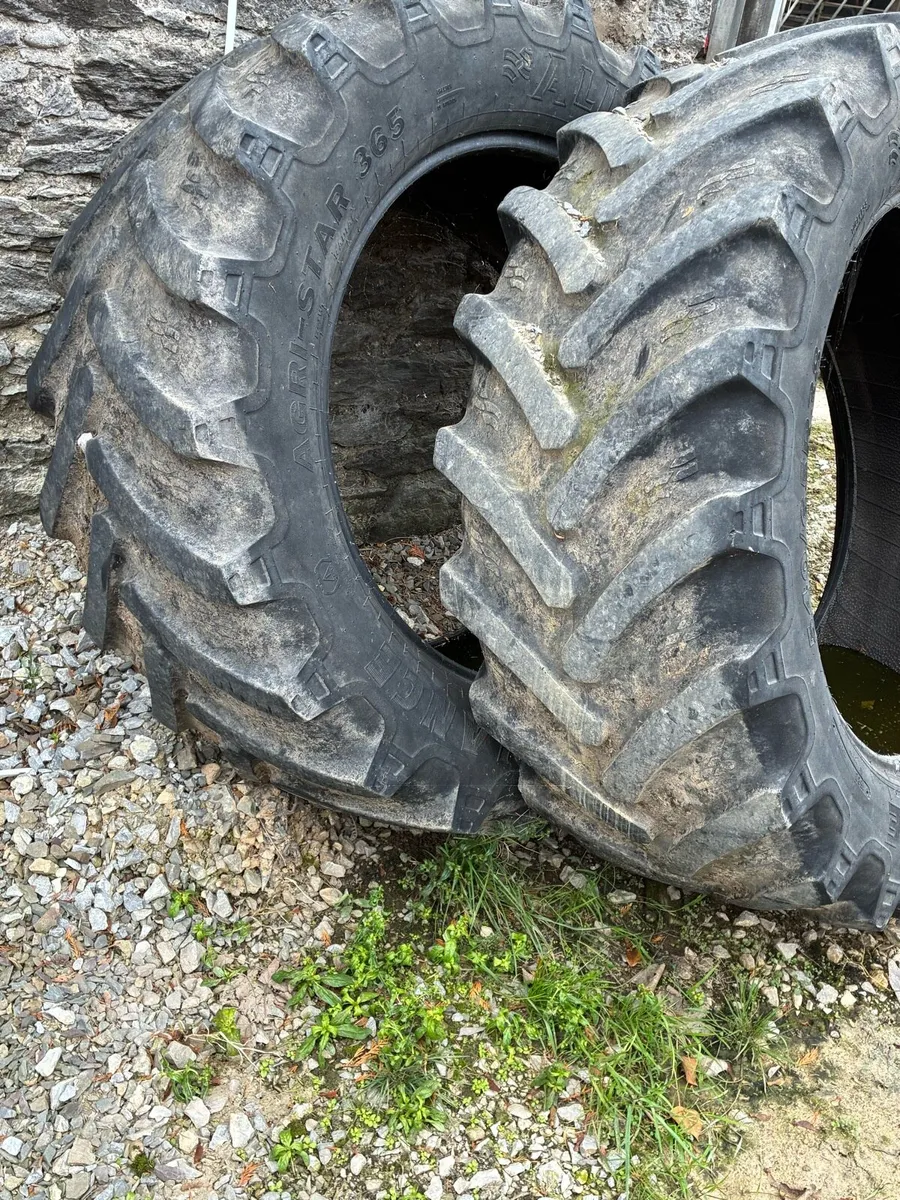 Second hand tractor tyres - Image 2