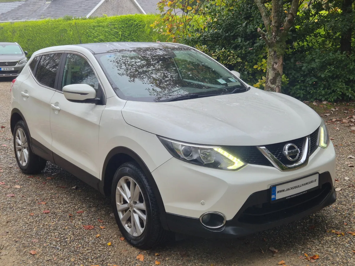 142'NISSAN QASHQAI 1.5 DCI - IMMACULATE - Image 2