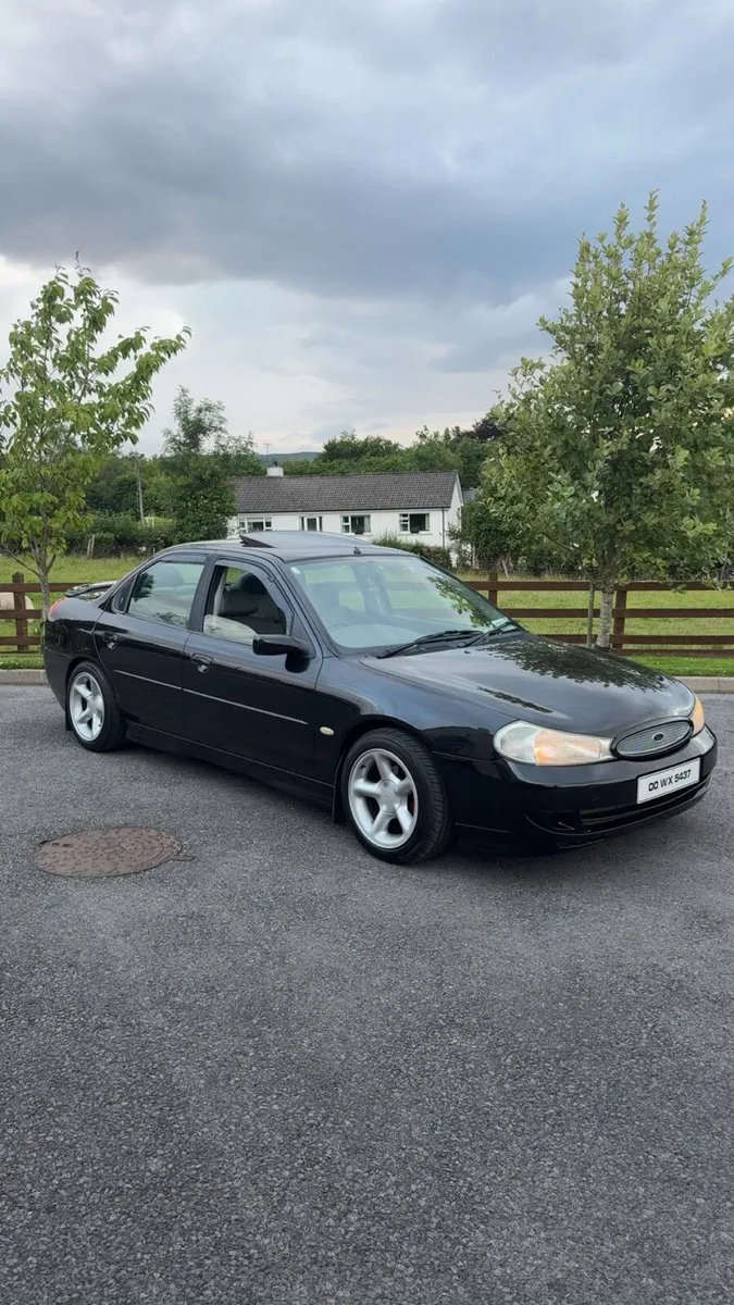 Ford Mondeo Ghia X - Image 1