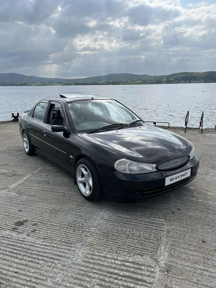 Ford Mondeo Ghia X - Image 3