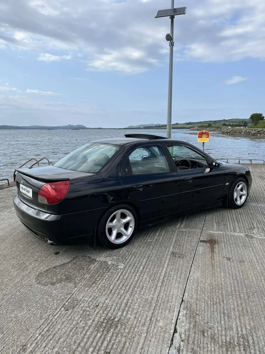 Ford Mondeo Ghia X - Image 4