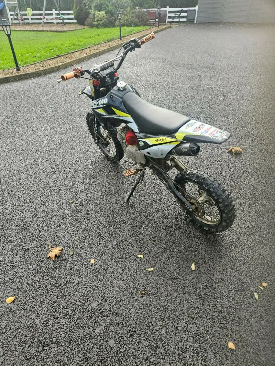 Dirt bike - Image 3