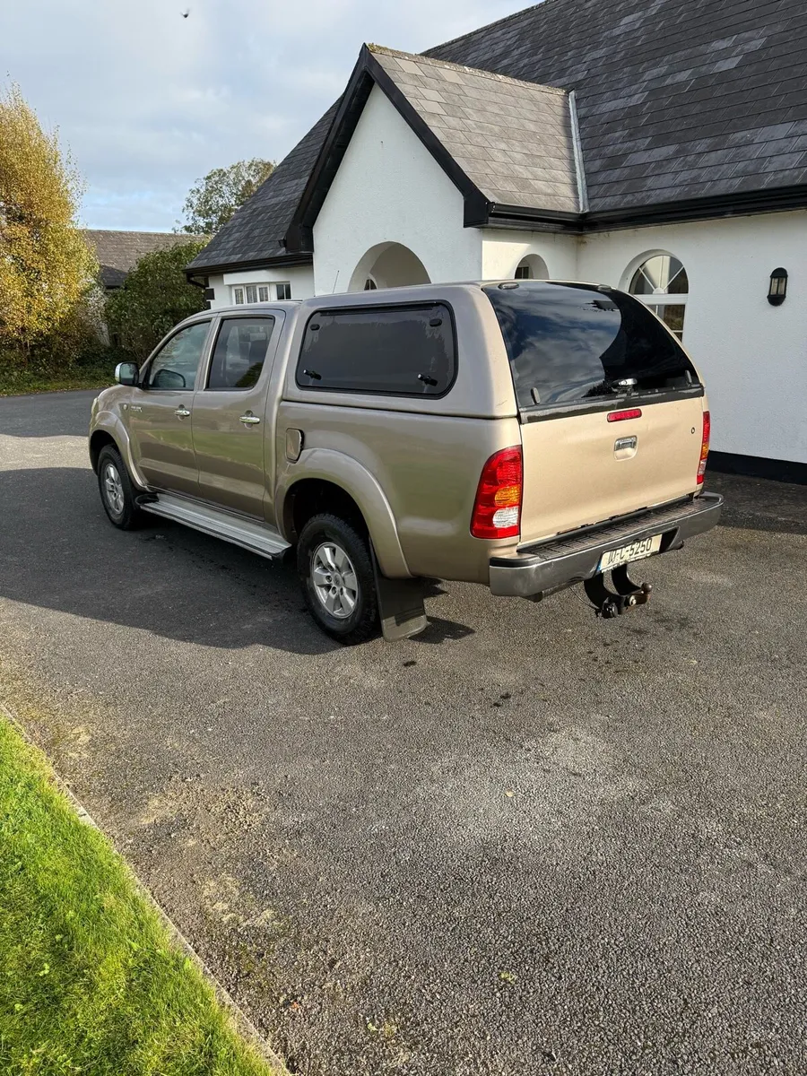 2010 Toyota Hilux D4D 3.0 - Image 3