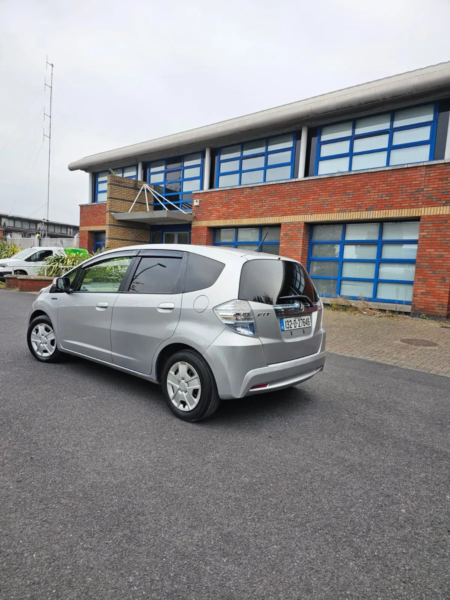 Honda Fit 2013 Hybrid Automatic - Image 3