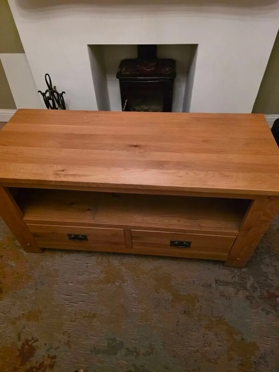 solid wood  0ak tv unit - Image 1