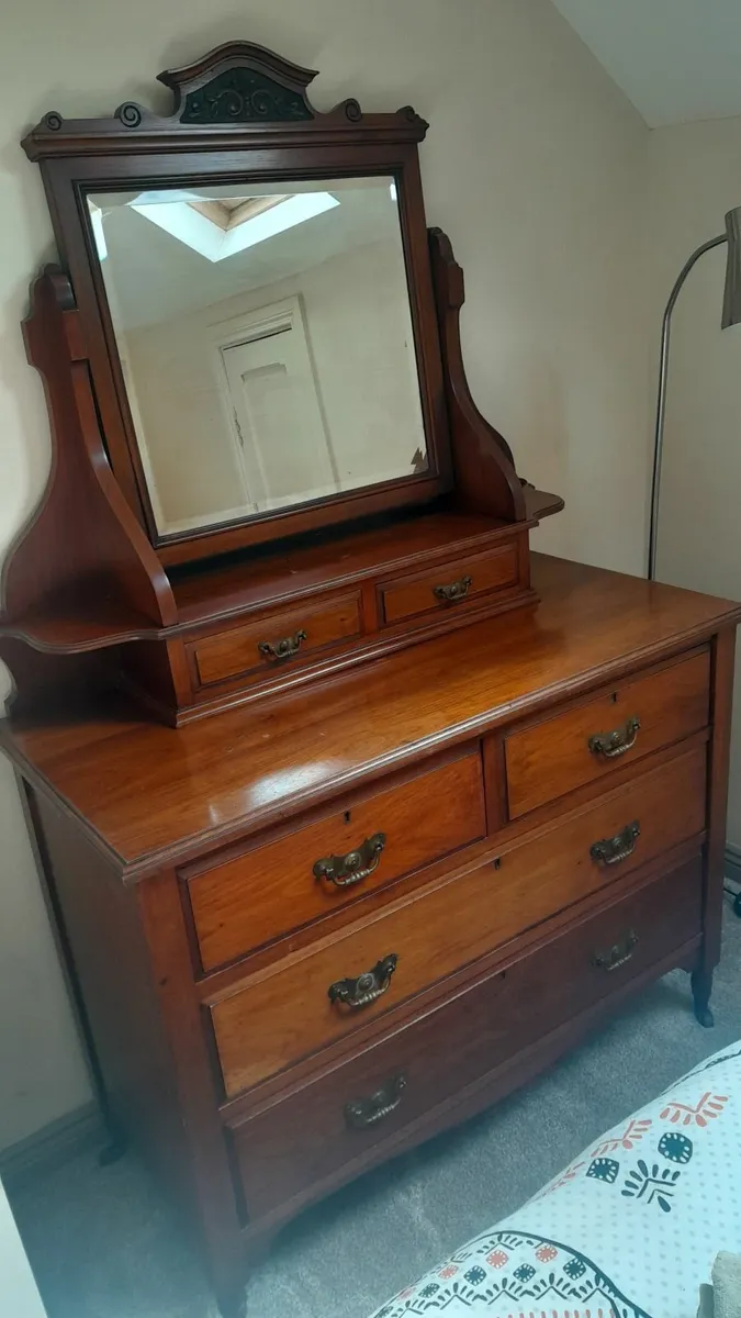 Antique dressing table with mirror - Image 1