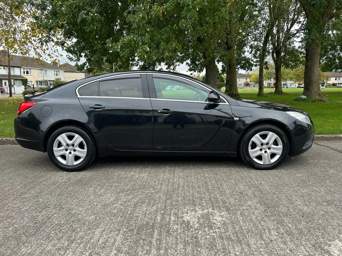 2012 Opel Insignia 2.0 CDTI // New NCT // €2450 - Image 2