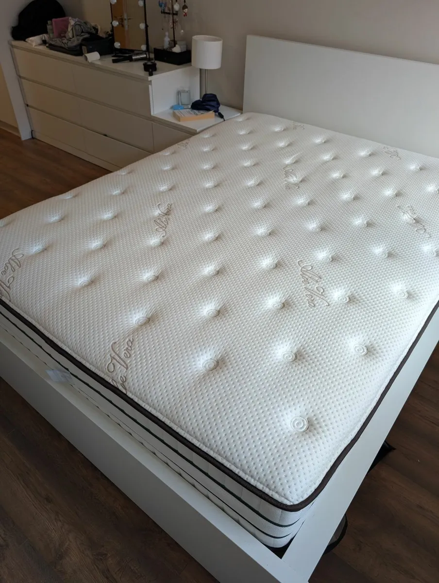 Mattress - Image 4