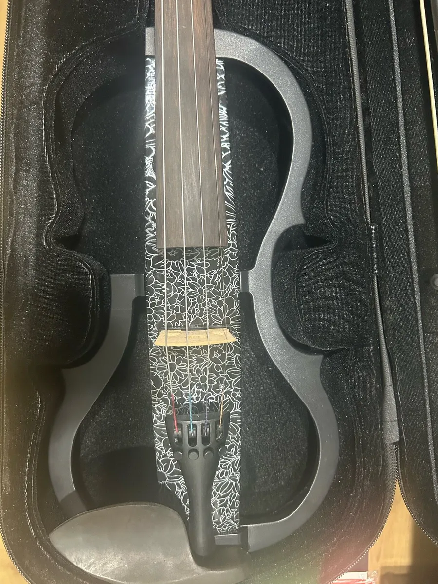 Electric violin - Image 1