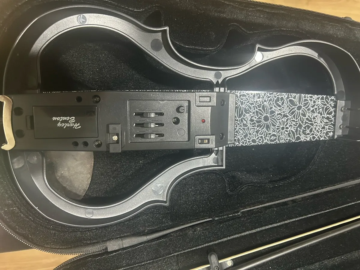 Electric violin - Image 3
