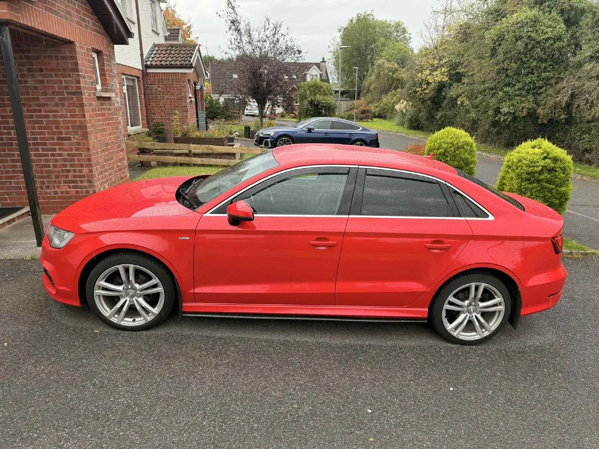 Audi A3 2015 - Image 2