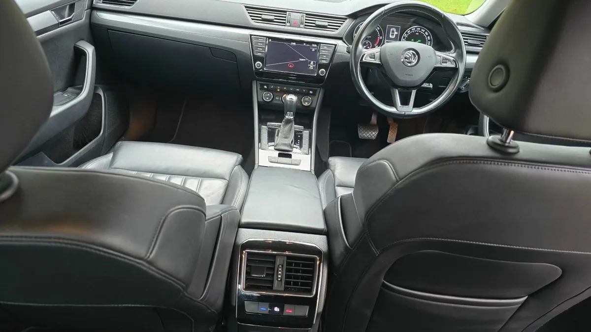 Skoda Superb Style 2.0TDi Automatic - 2017 - Image 4