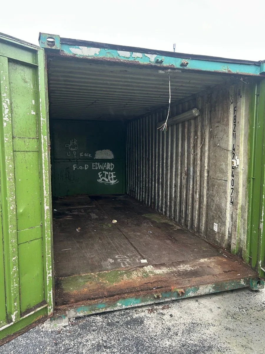 Shipping container - Image 3