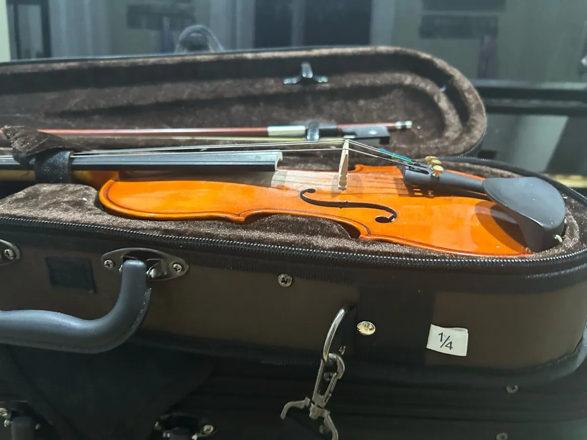 Fiddle 1/4 - Image 2