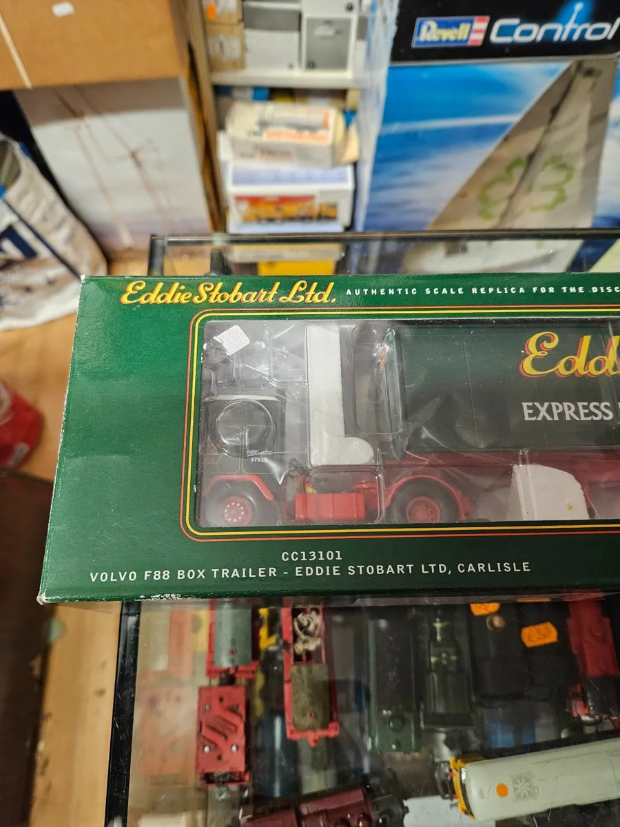 Corgi Volvo Tractor Unit Eddie Stobart