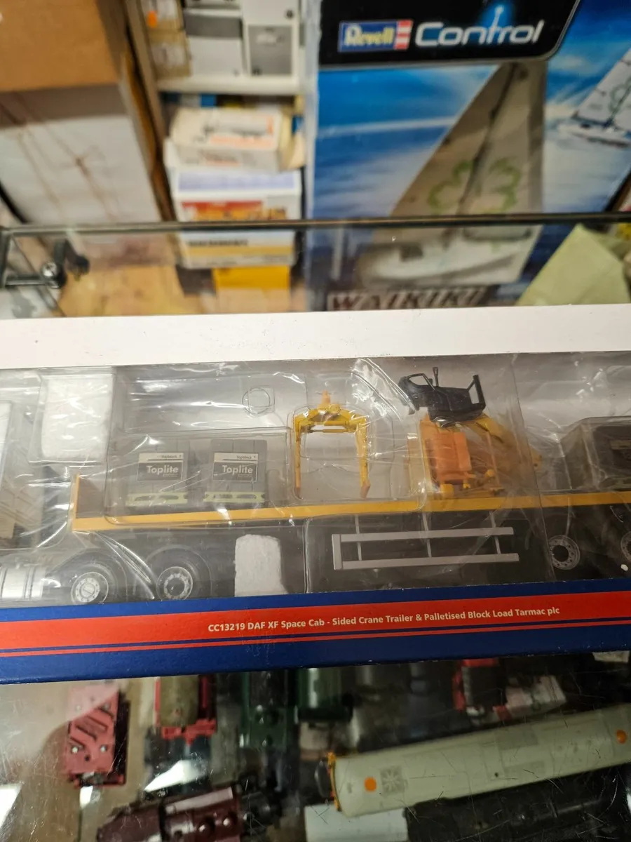Corgi DAF Tractor Unit and Trailer 1.50 - Image 2
