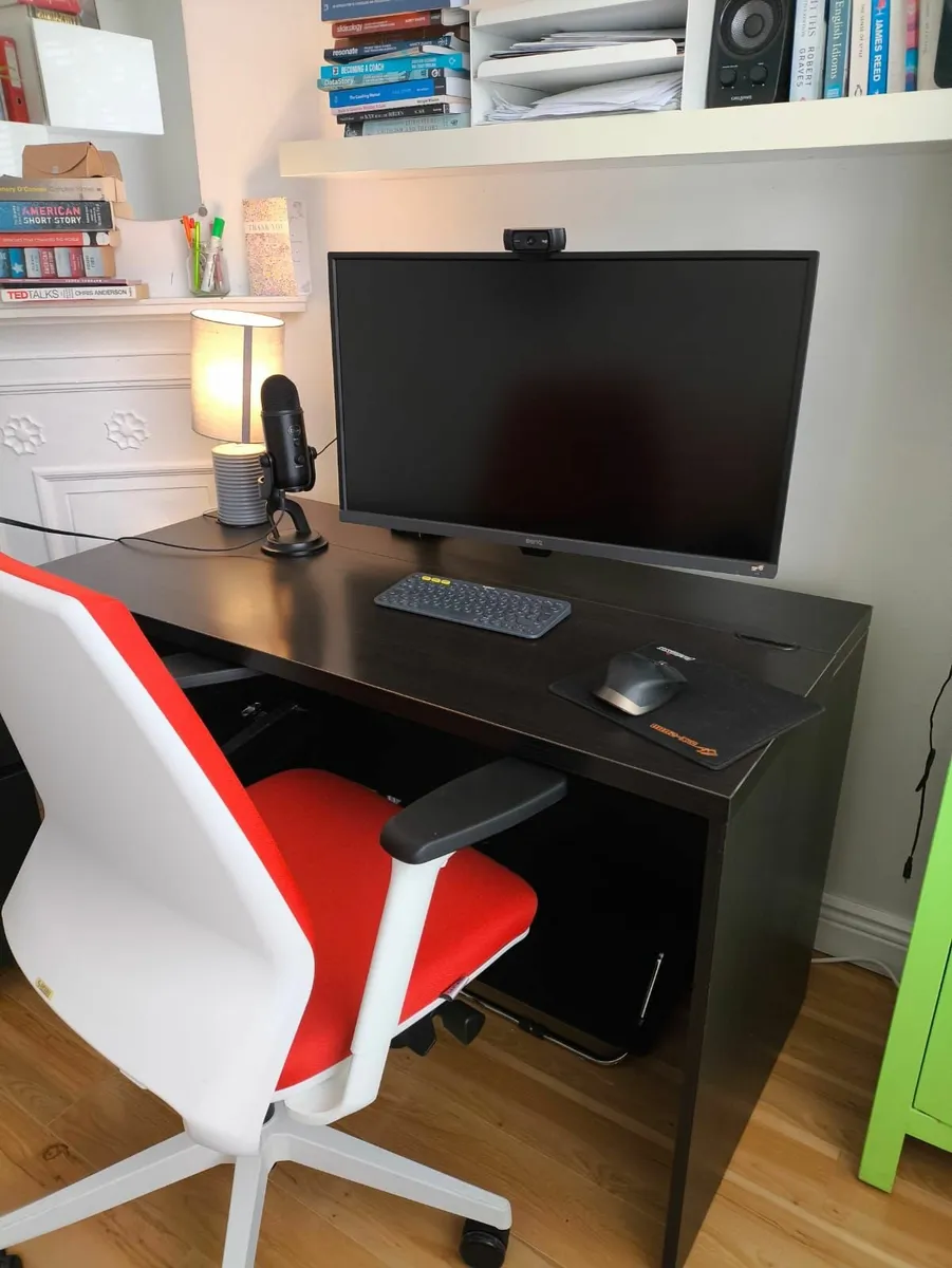 Home office desk - Image 1