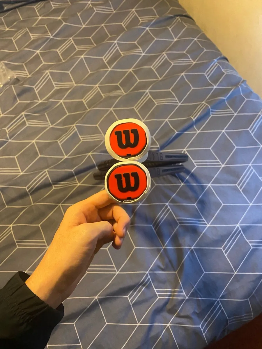 Wilson Blade v8 16x19 x2 - Image 2