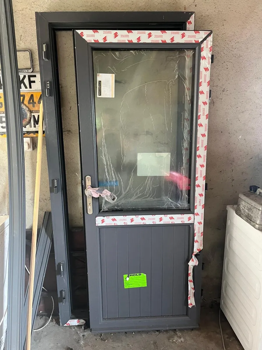 Door - Image 4