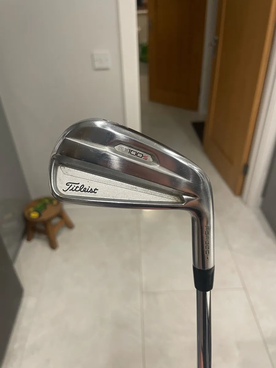 Titleist T100s irons - Image 1