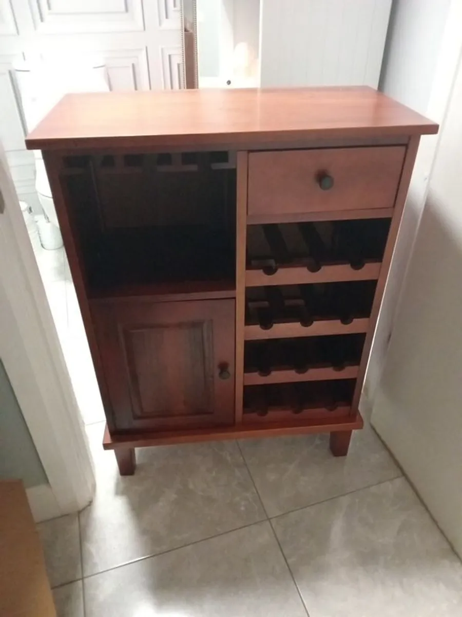 Bar cabinet - Image 1