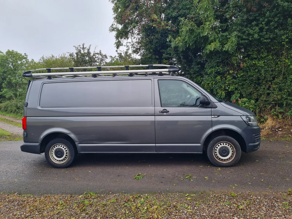 Volkswagen Transporter 2018 - Image 1
