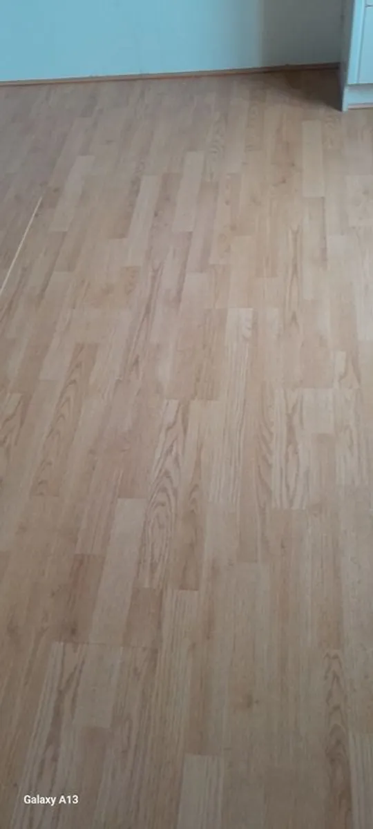 7mm Laminated  floor