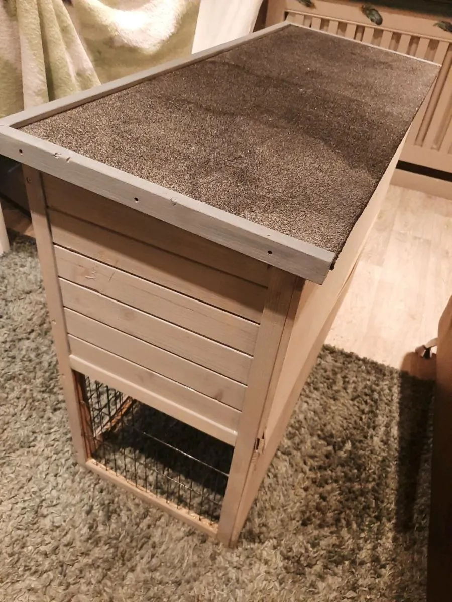 Rabbit hutch - Image 3