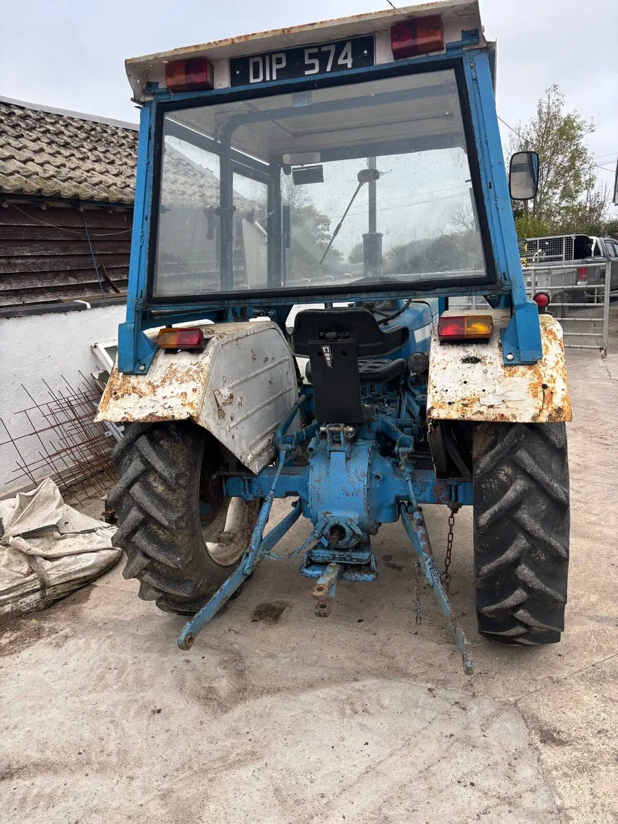 Ford 3600 - Image 2