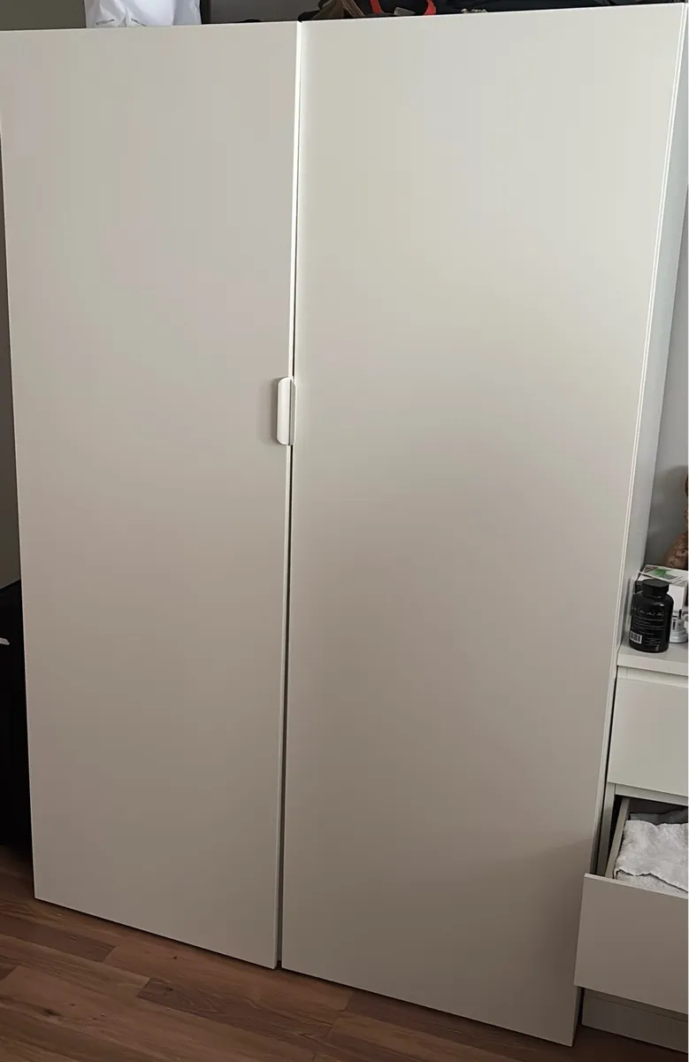 Wardrobe - Image 2