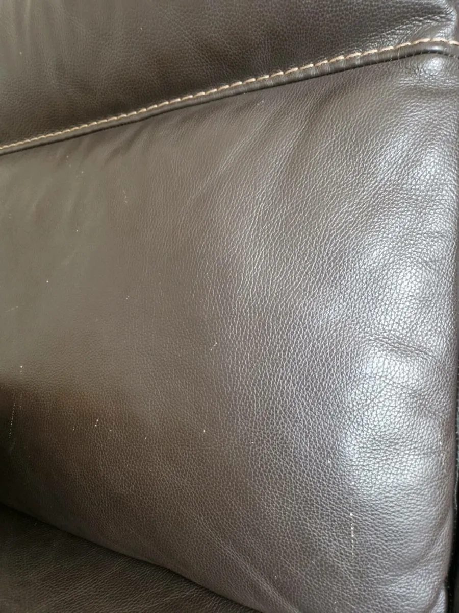 2 Seat Leather Sofa - Image 3