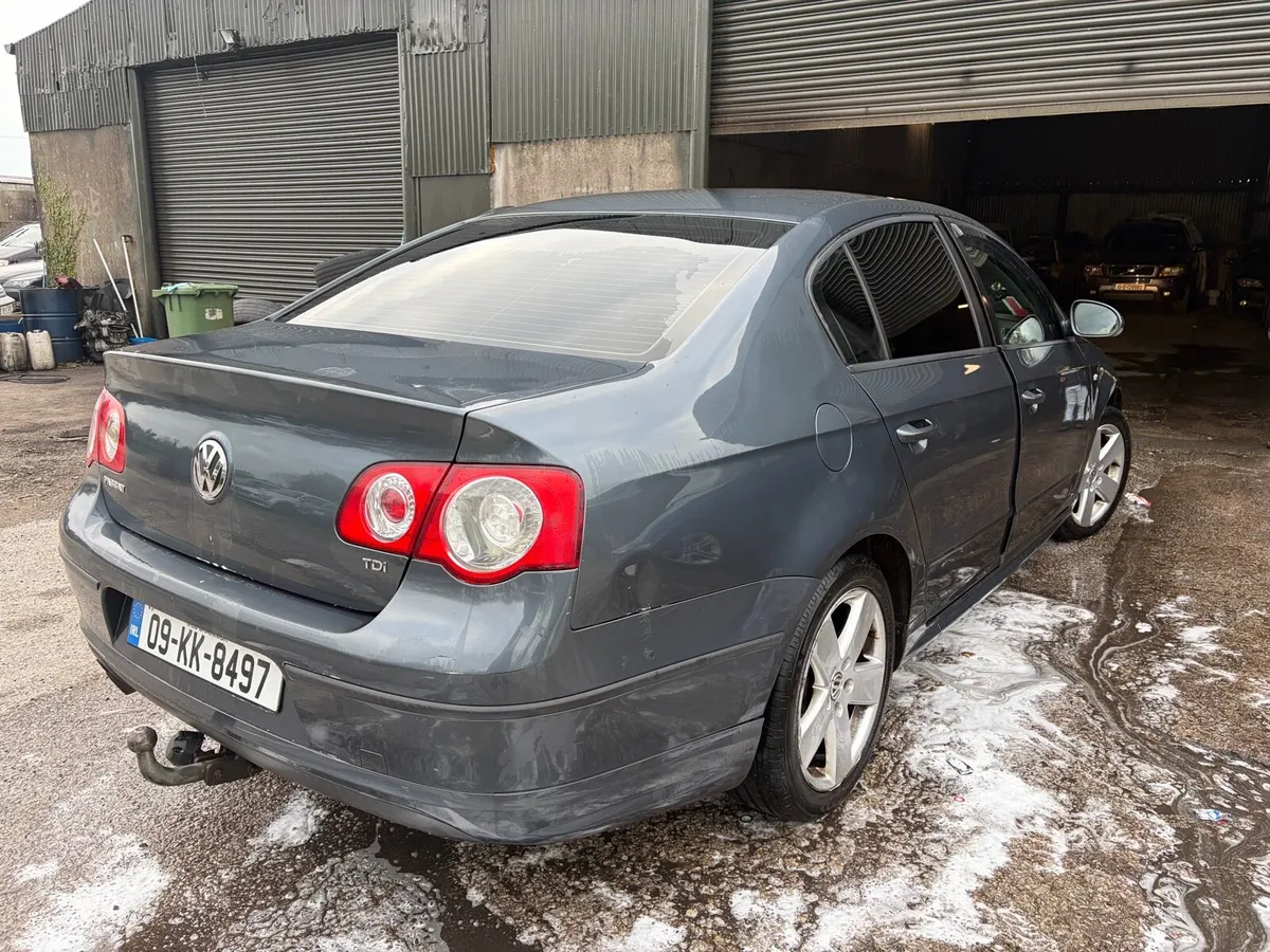 Volkswagen passat R Line - Image 3