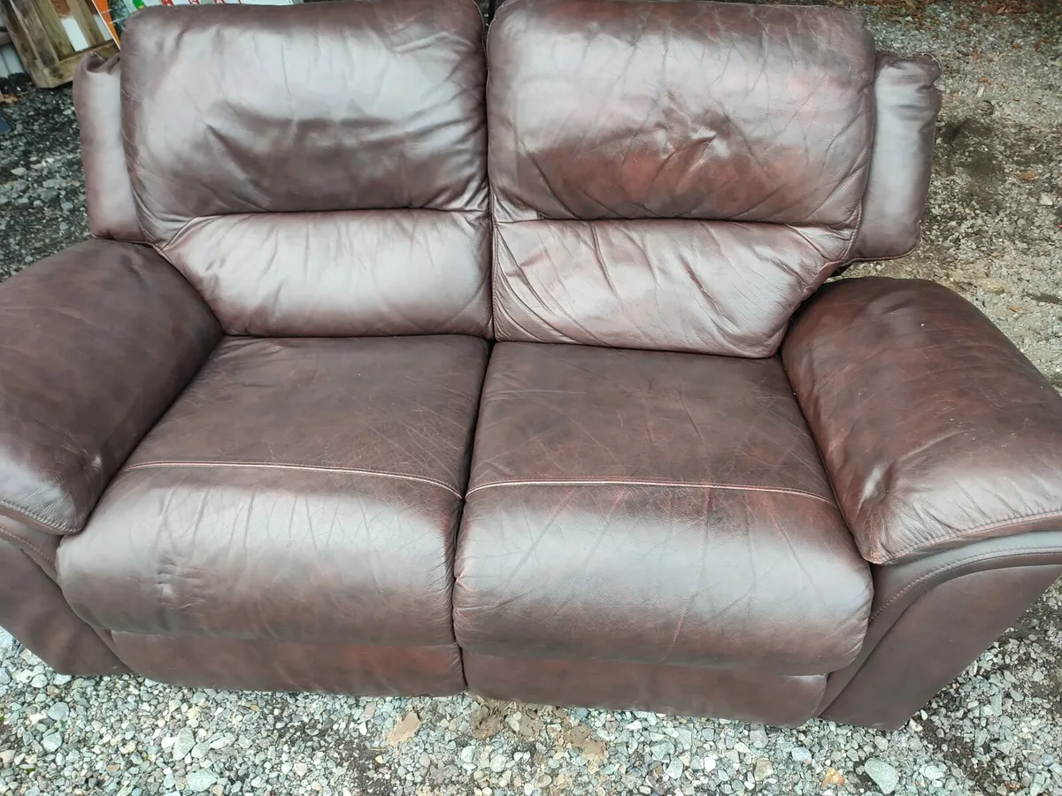 2 Seater Leather Recliner Sofa - Image 3