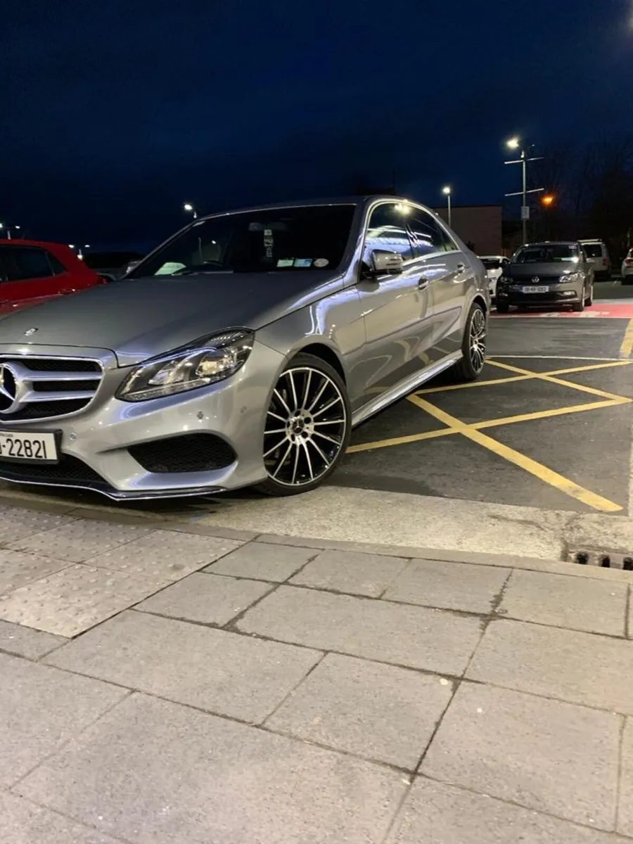 Mercedes E250 AMG SPORT - Image 4
