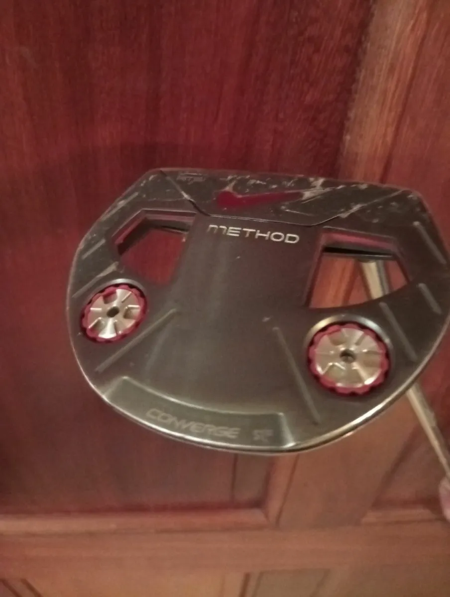 Nike 38 Inch Method Mallet Putter - Image 2