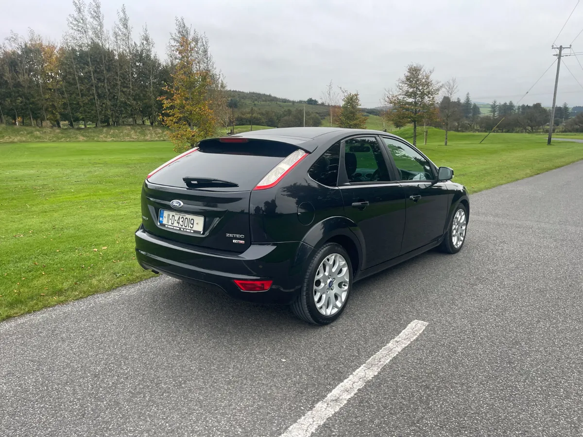 Ford Focus 2011 - Image 3