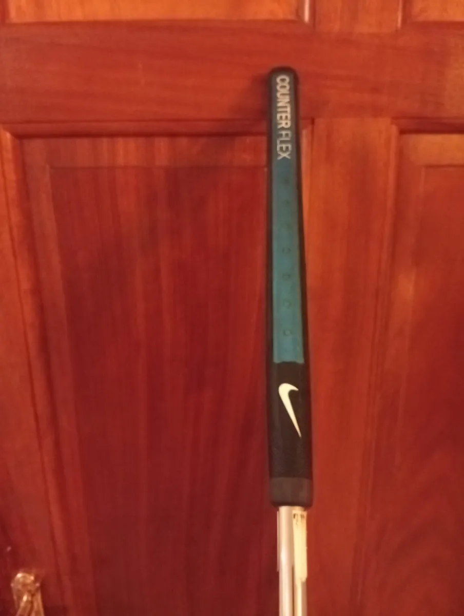 Nike 38 Inch Method Mallet Putter - Image 4