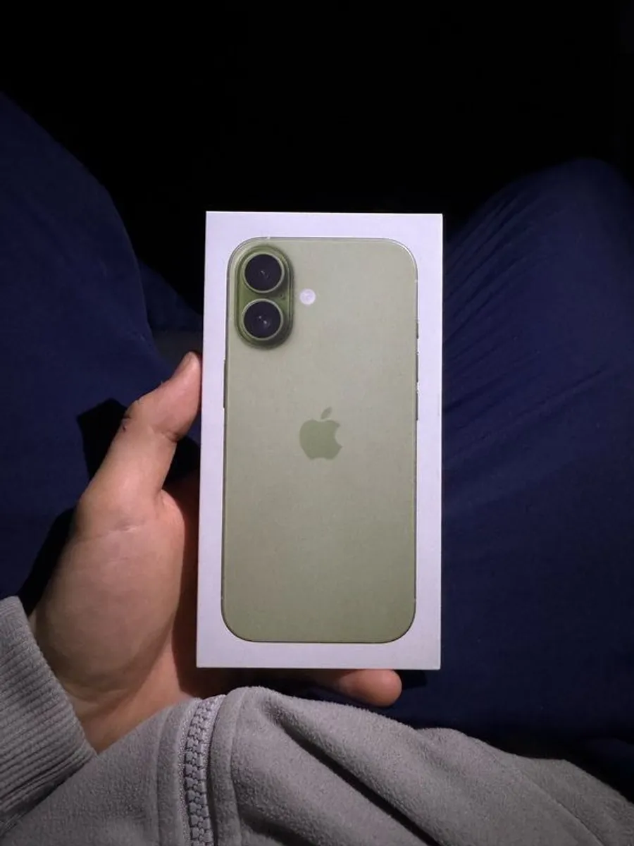 iPhone 17 256GB - Image 1