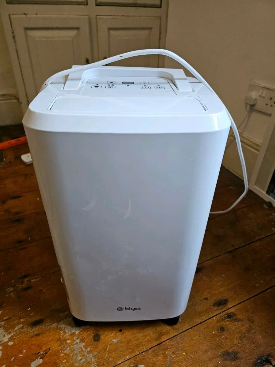 BLYSS Dehumidifier 12L - Image 1